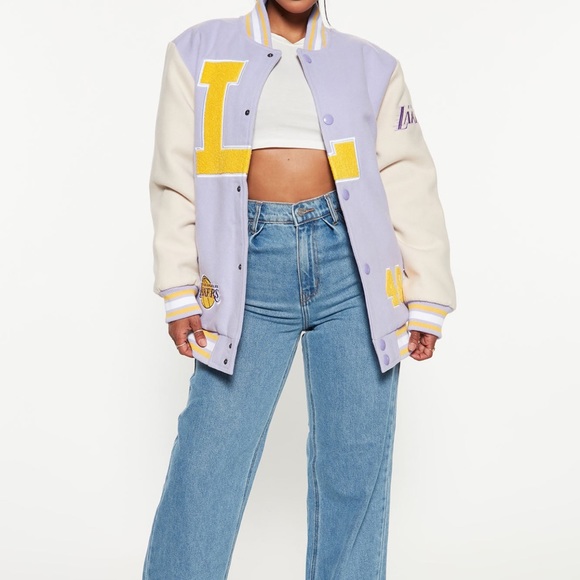 Women’s NBA LA Lakers Varsity Jacket - Picture 4 of 10